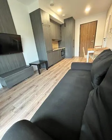 Grey & Modern Nadmotlawie * 그단스크